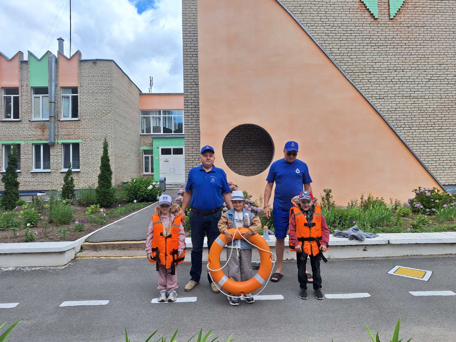 Представители ОСВОД в гостях у ребят детского сада 