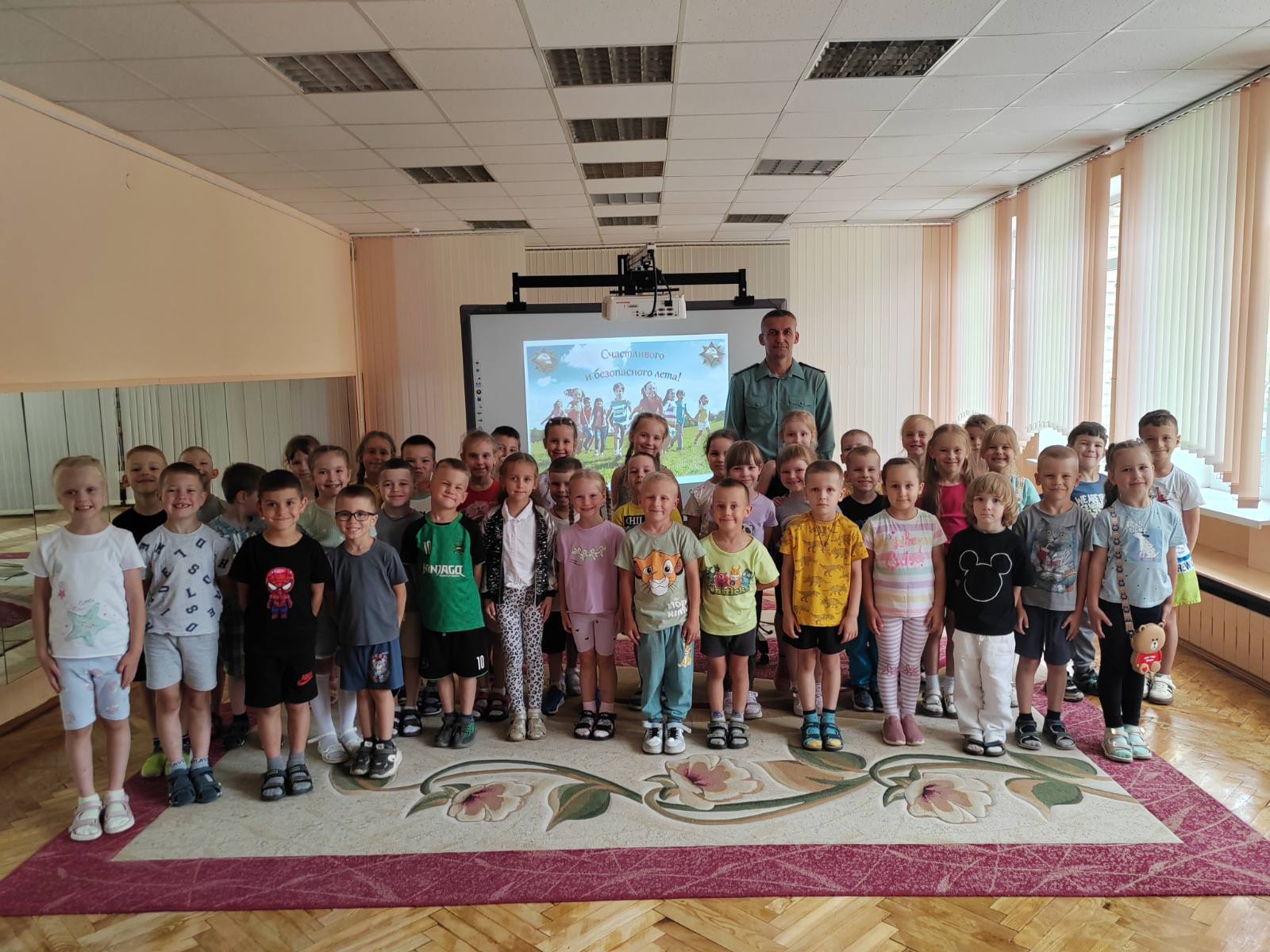 Профилактика пожарной безопасности. МЧС в гостях в детском саду 