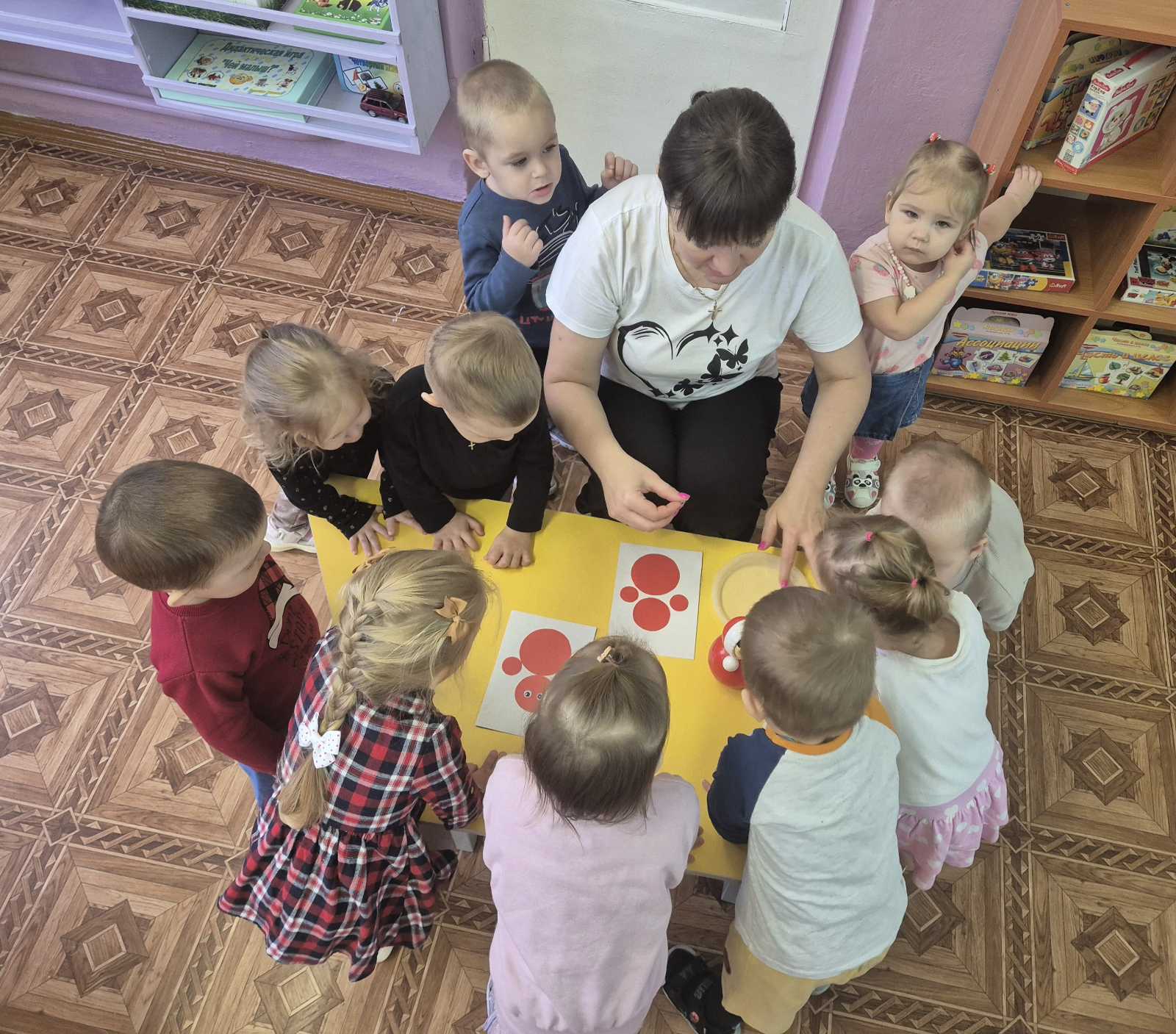 В гости к Неваляшке 
